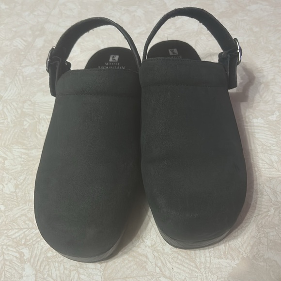 WHITE MOUNTAIN Shoes Being Leather Footbeds Clog - Size 9.5 - Picture 1 of 5